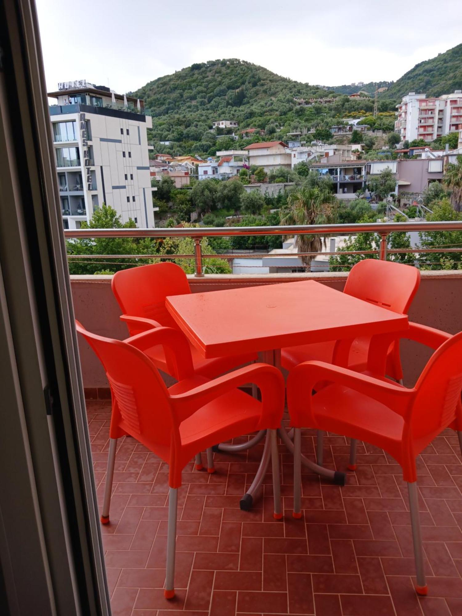 Juriki Apartament Vlorë Eksteriør billede